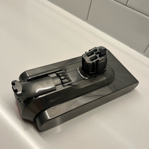 Dyson Battery - Picture 3 of 5